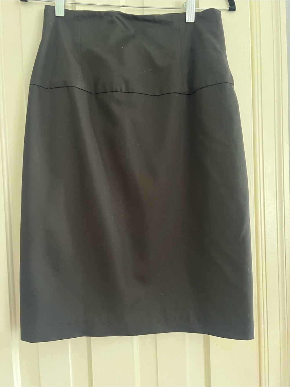 Black Halo Sleek Black Pencil Skirt